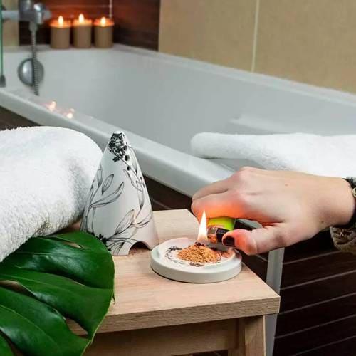 Räucherpulverhalter & Räucherkegelhalter Lutin von Aromandise
