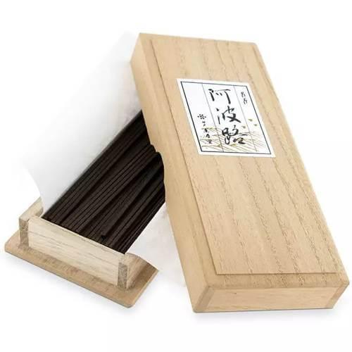 Prinz von Awaji – Aromandise Tradition Japans Räucherstäbchen Padma Store